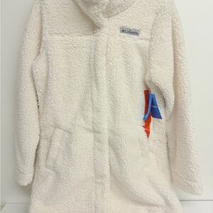 Columbia Women’s cream Sherpa Coat